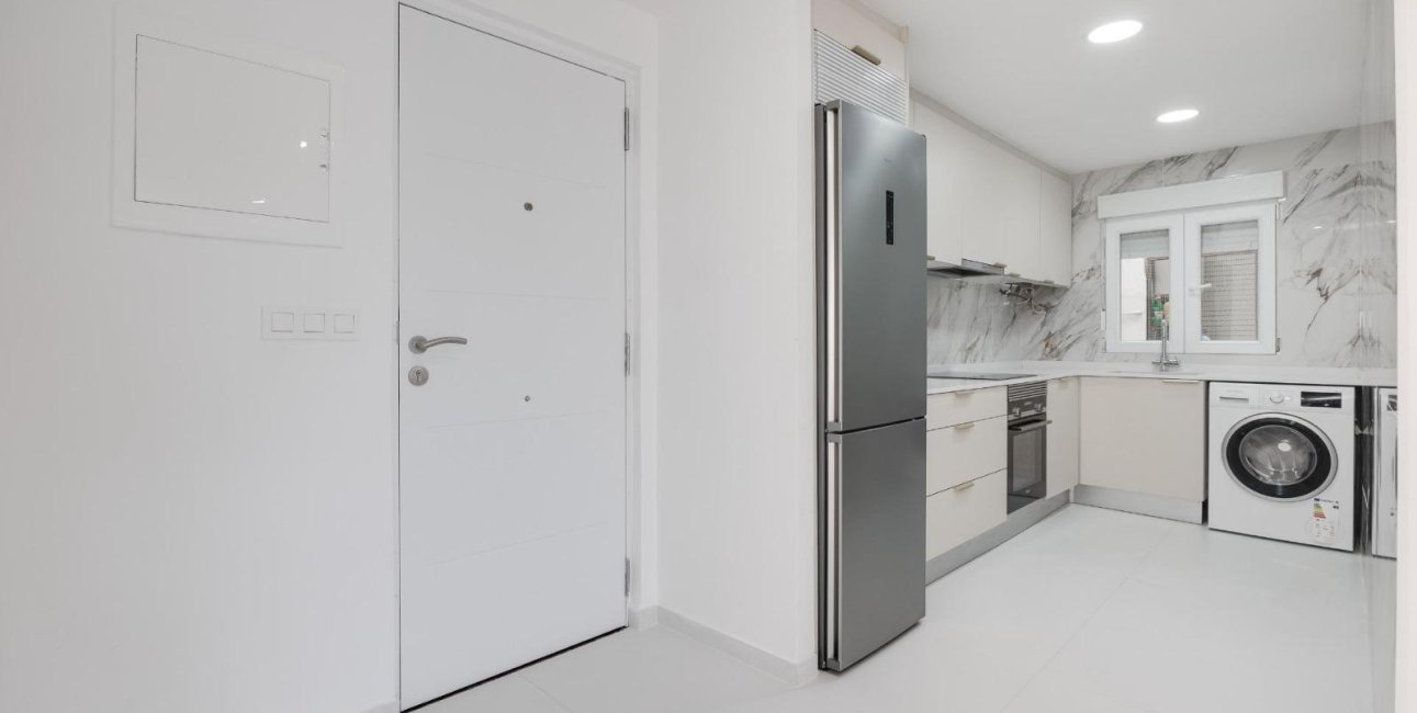 Reventa - Apartamento / piso -
Torrevieja - Playa de los Naufragos