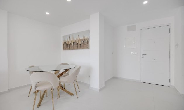 Reventa - Apartamento / piso -
Torrevieja - Playa de los Naufragos