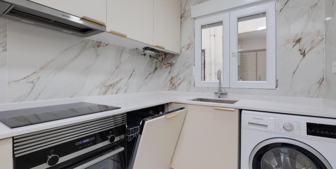 Reventa - Apartamento / piso -
Torrevieja - Playa de los Naufragos