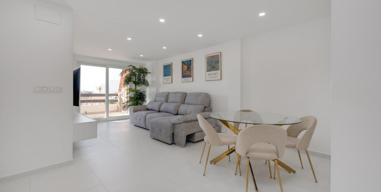 Reventa - Apartamento / piso -
Torrevieja - Playa de los Naufragos