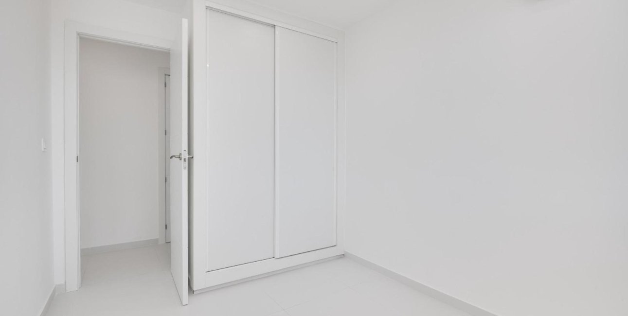 Reventa - Apartamento / piso -
Torrevieja - Playa de los Naufragos