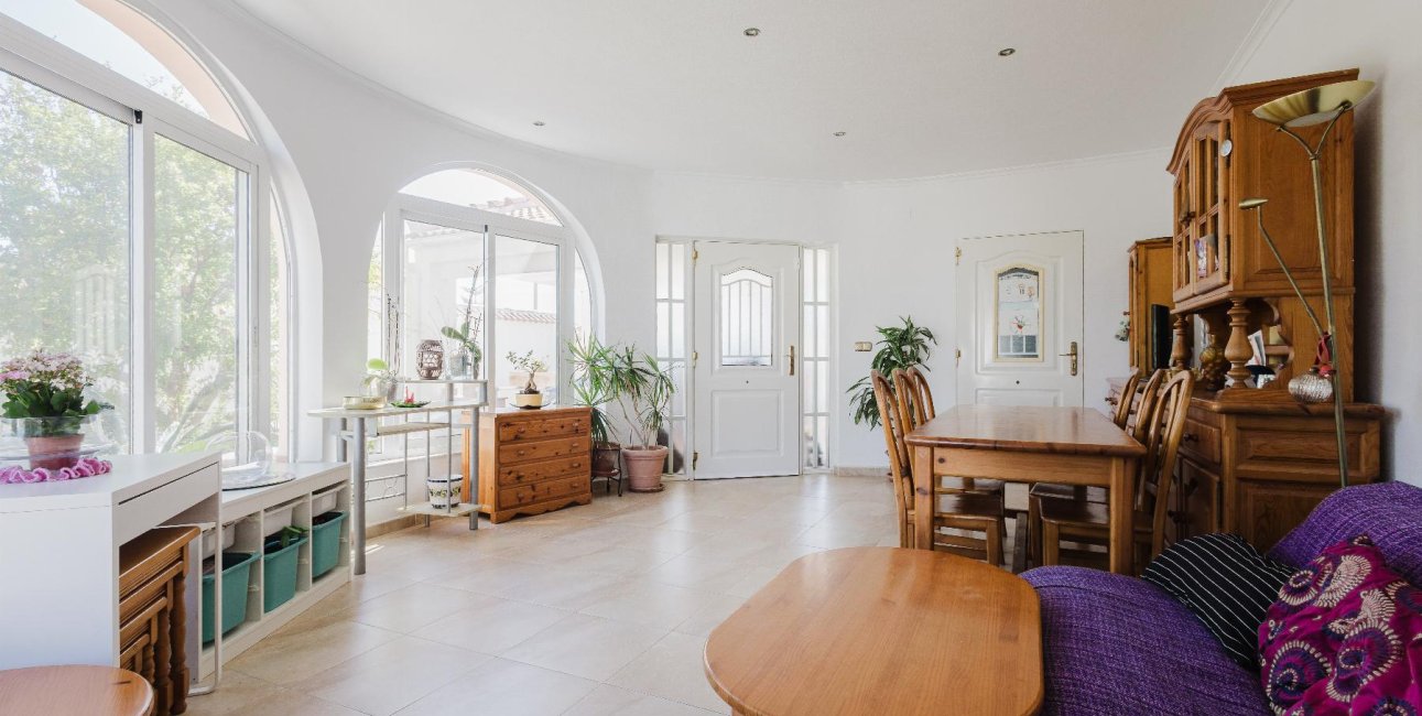 Resale - Villa -
Torrevieja - Torretas  - La Siesta - El Limonar