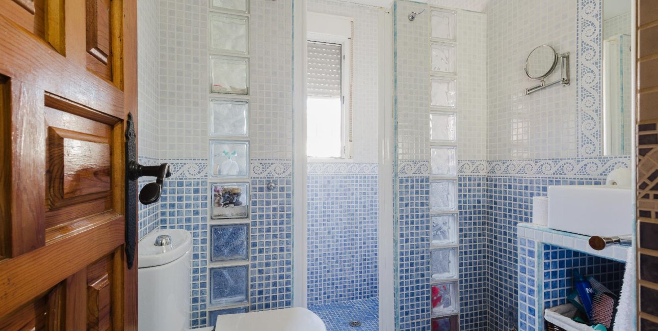 Resale - Villa -
Torrevieja - Torretas  - La Siesta - El Limonar