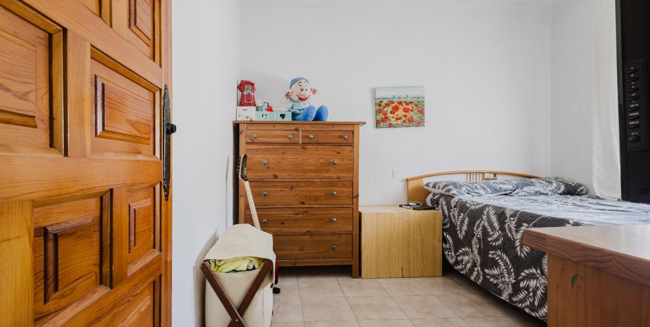 Resale - Villa -
Torrevieja - Torretas  - La Siesta - El Limonar