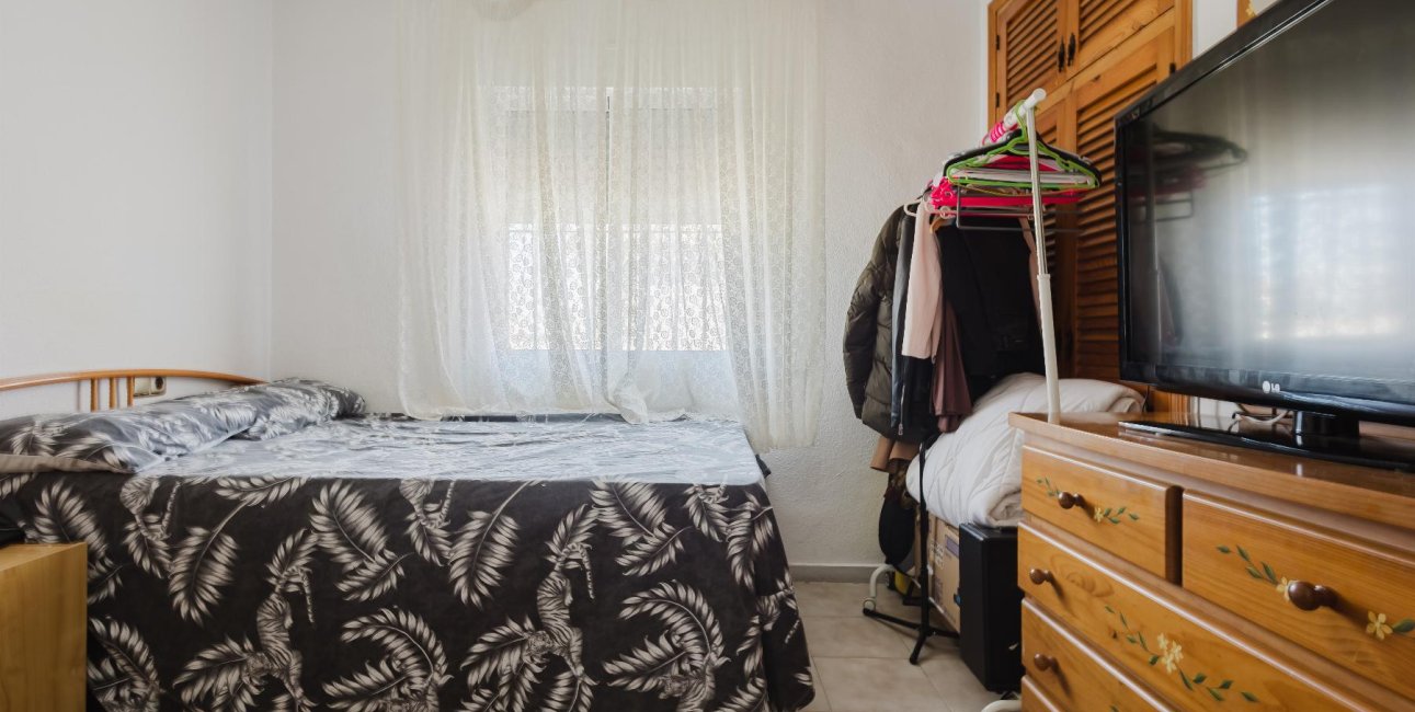 Resale - Villa -
Torrevieja - Torretas  - La Siesta - El Limonar