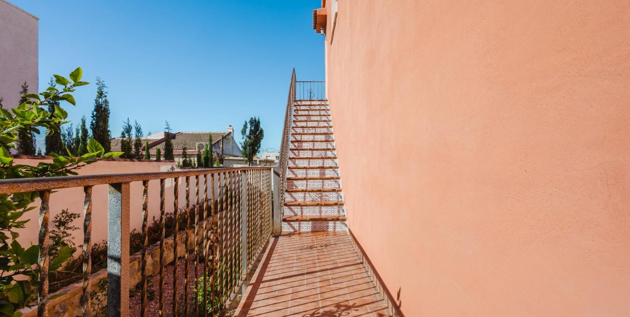 Resale - Villa -
Torrevieja - Torretas  - La Siesta - El Limonar