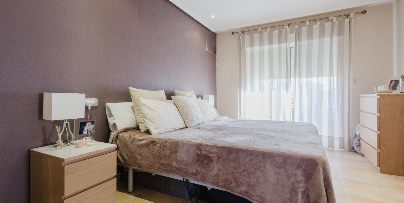 Resale - Villa -
Torrevieja - Torretas  - La Siesta - El Limonar