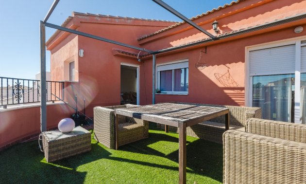 Resale - Villa -
Torrevieja - Torretas  - La Siesta - El Limonar