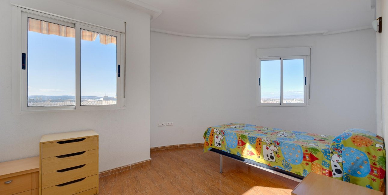 Resale - Apartment / flat -
Torrevieja - Parque de las Naciones
