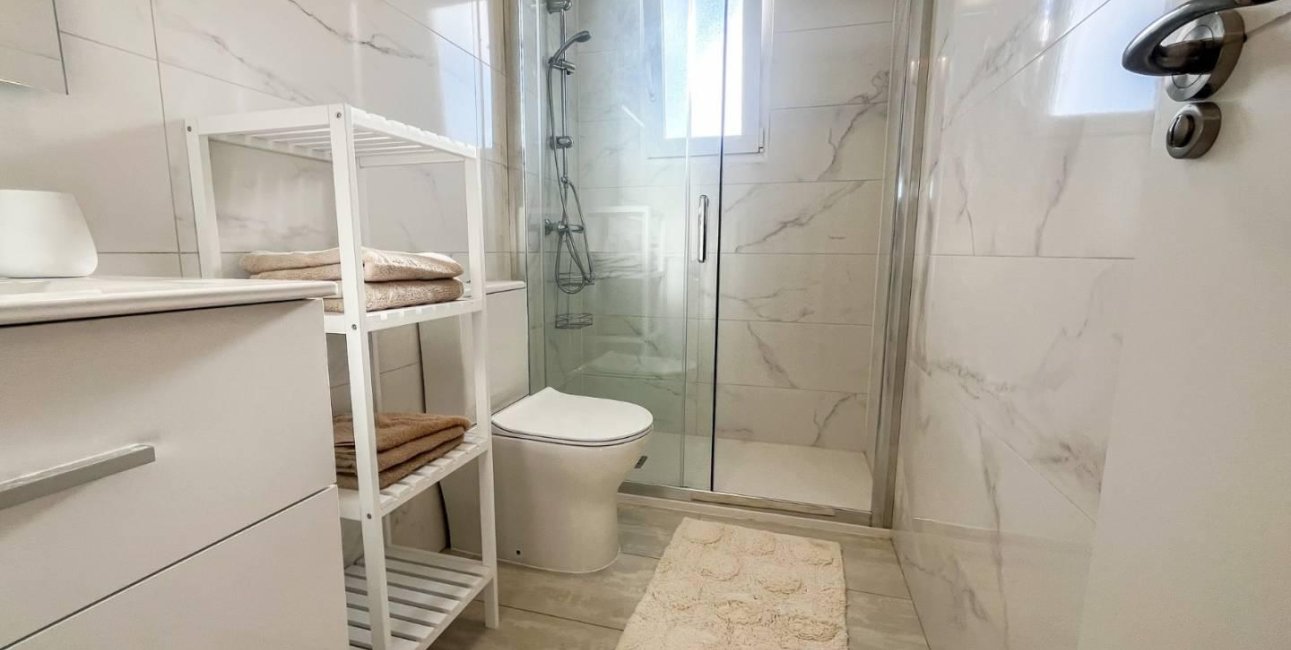 Reventa - Apartamento / piso -
Torrevieja - Punta prima