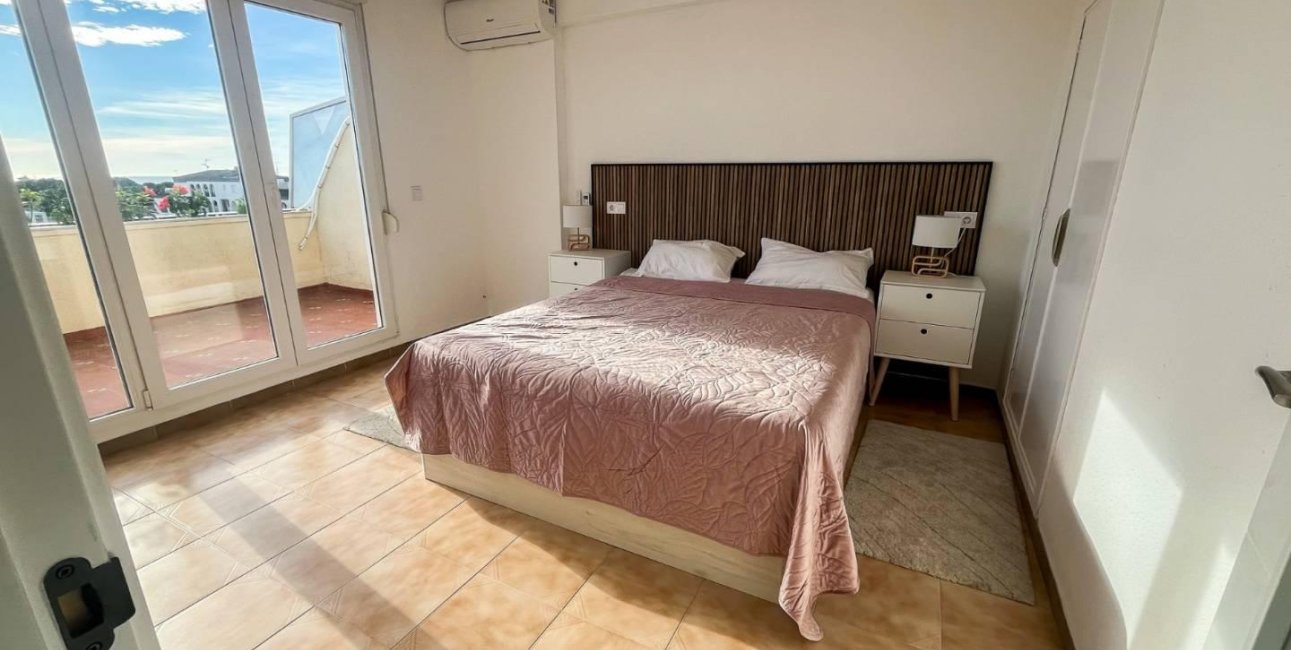Reventa - Apartamento / piso -
Torrevieja - Punta prima