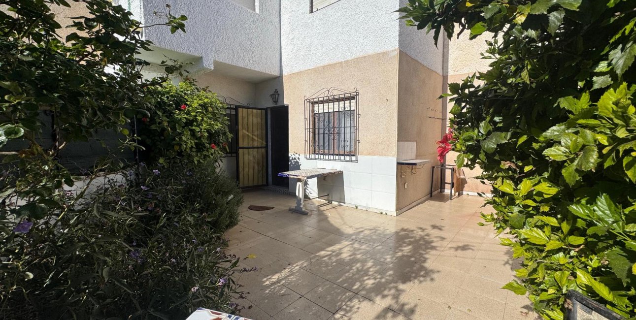 Resale - Bungalow -
Torrevieja - Torretas  - La Siesta - El Limonar