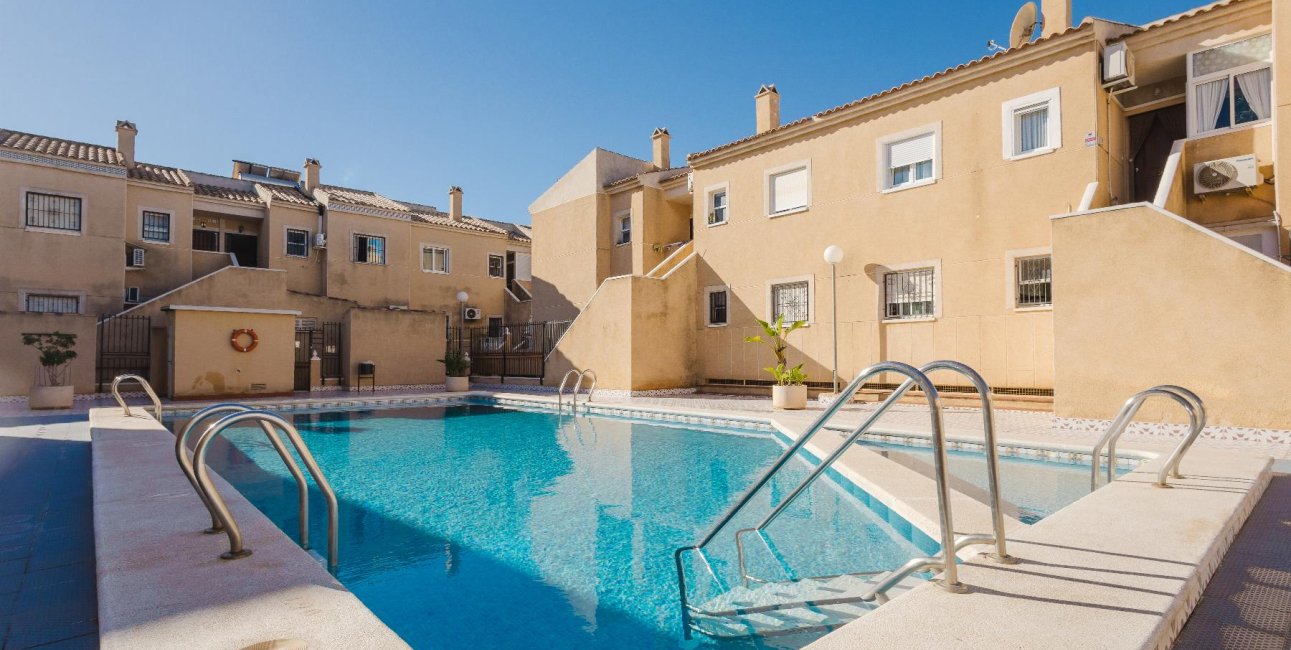 Resale - Bungalow -
Torrevieja - Parque de las Naciones