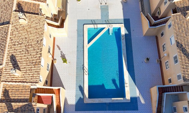 Resale - Bungalow -
Torrevieja - Parque de las Naciones