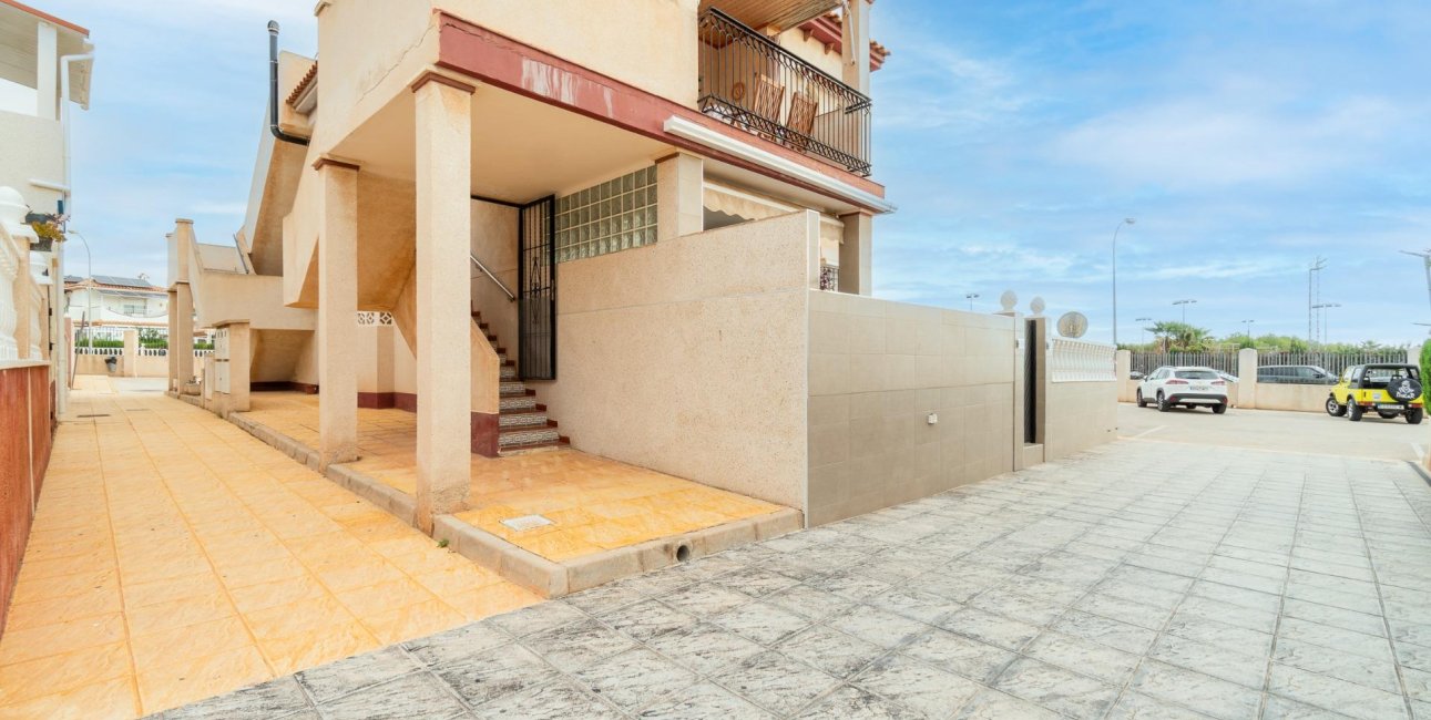 Long Term Rental - Apartment / flat -
Orihuela Costa - Playa Flamenca