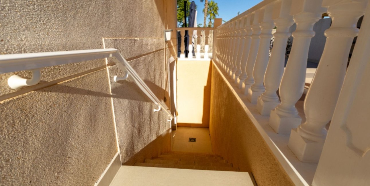 Resale - Villa -
Benimar - Benimar I