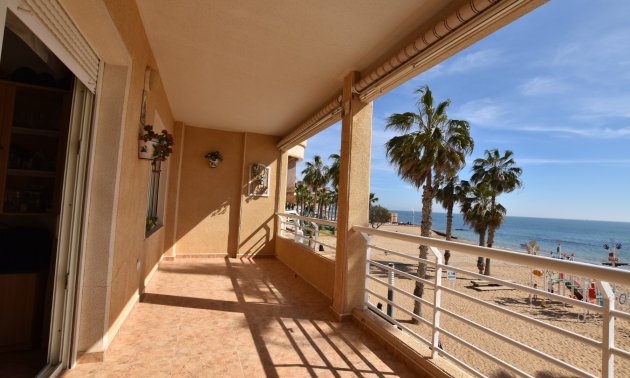 Resale - Apartment / flat -
La Mata - La Mata - Town