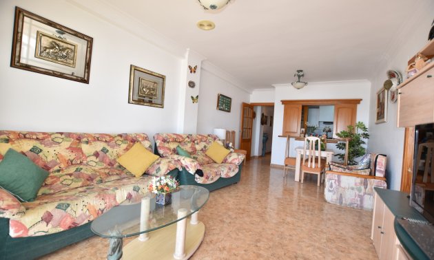 Resale - Apartment / flat -
La Mata - La Mata - Town