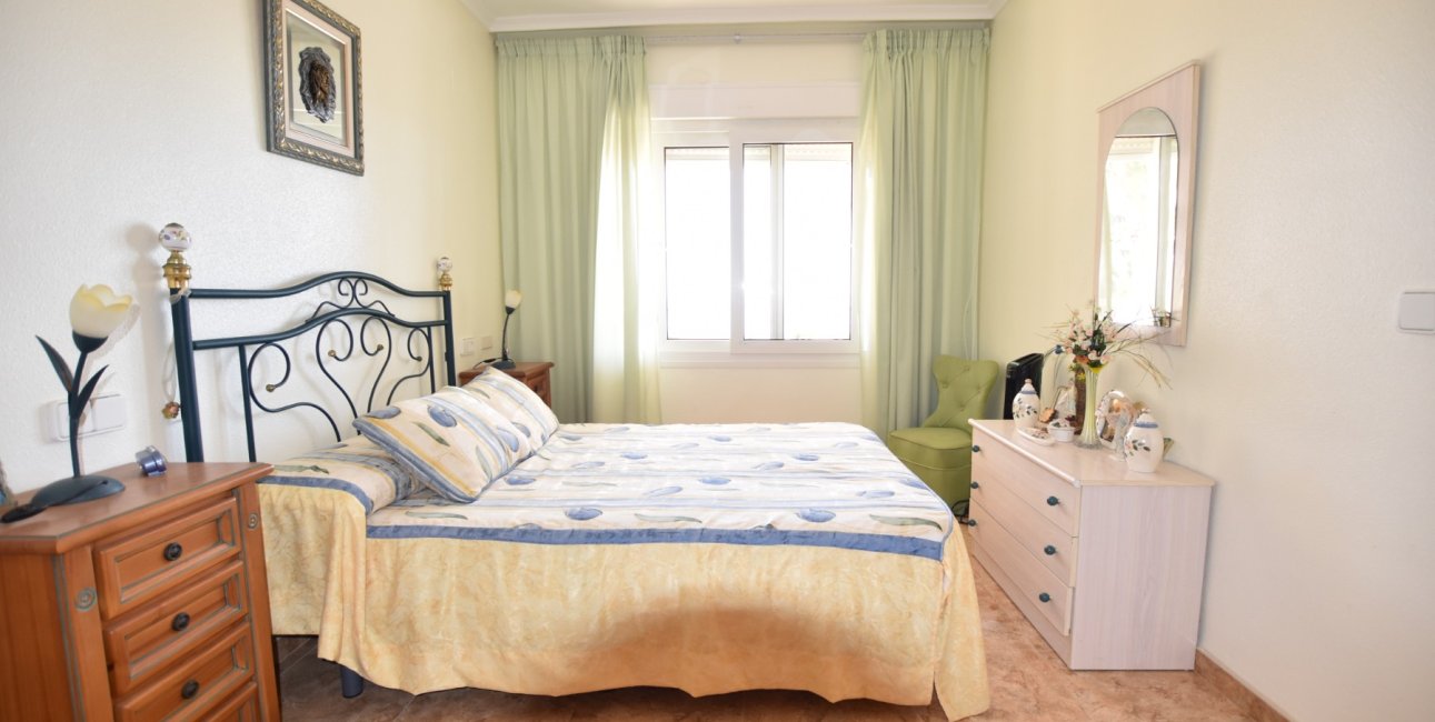 Resale - Apartment / flat -
La Mata - La Mata - Town