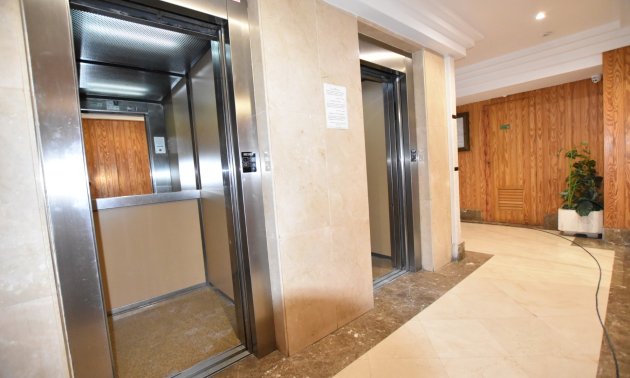 Resale - Apartment / flat -
La Mata - La Mata - Town