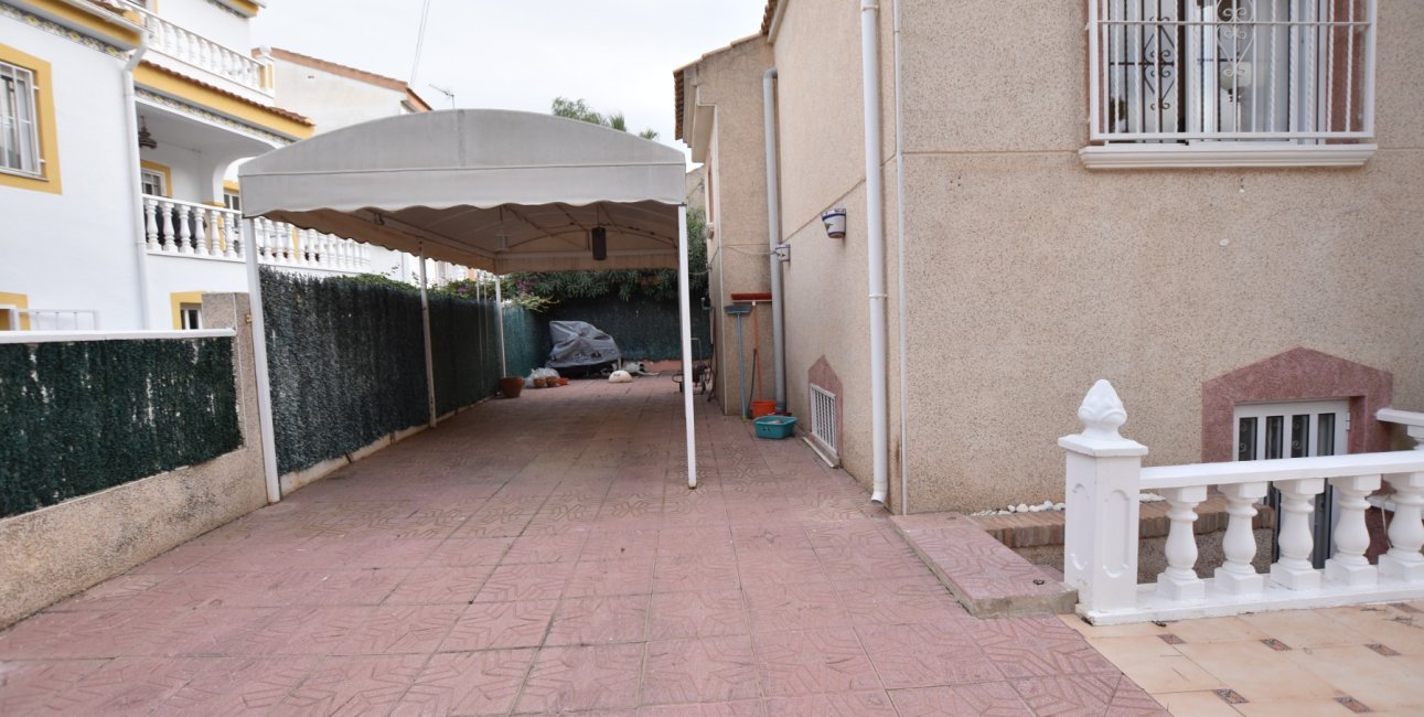 Resale - Villa -
Algorfa - Montemar
