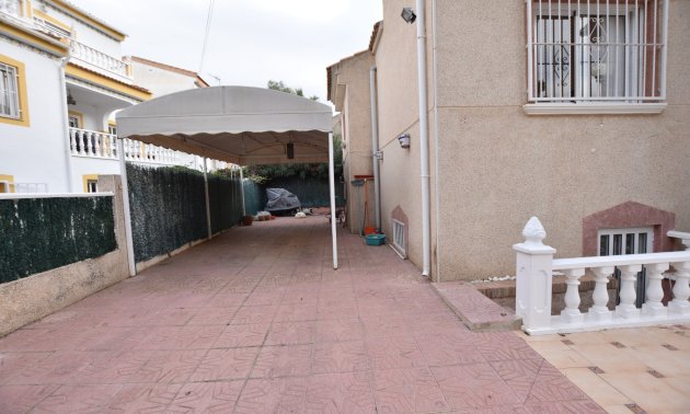 Resale - Villa -
Algorfa - Montemar