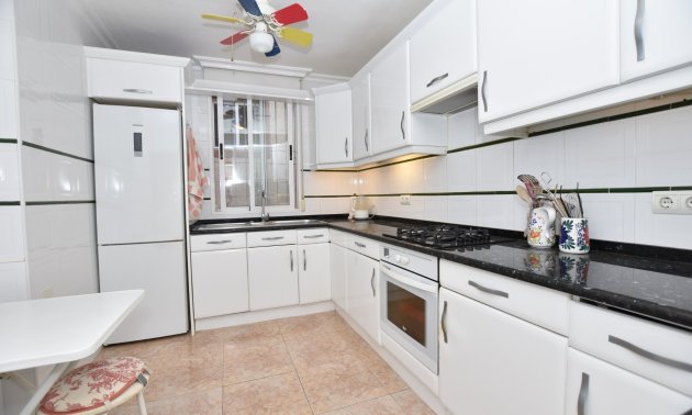 Resale - Villa -
Algorfa - Montemar