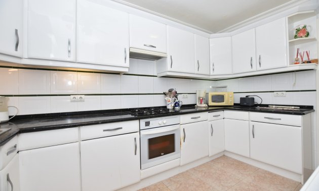 Resale - Villa -
Algorfa - Montemar