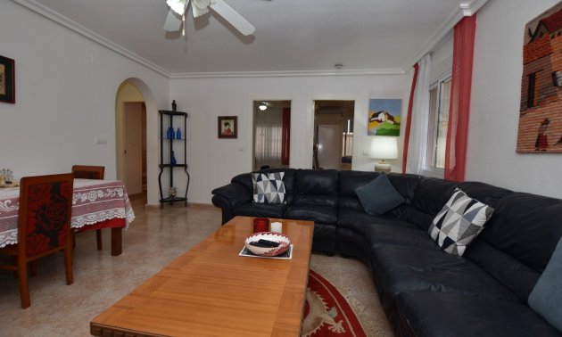 Resale - Villa -
Algorfa - Montemar