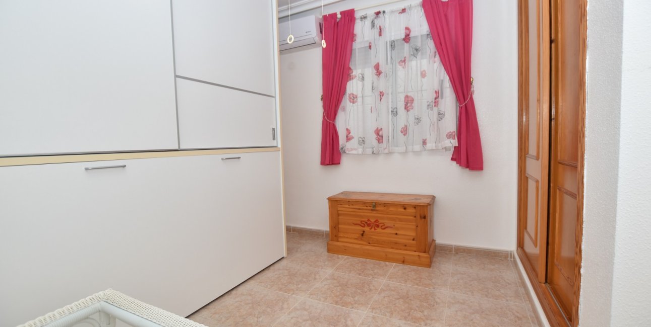 Resale - Villa -
Algorfa - Montemar
