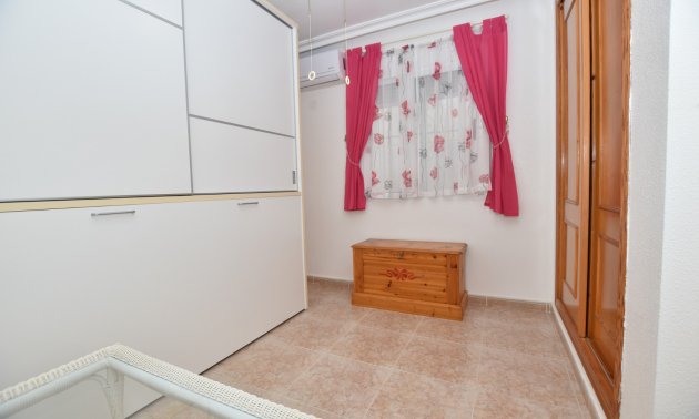 Resale - Villa -
Algorfa - Montemar