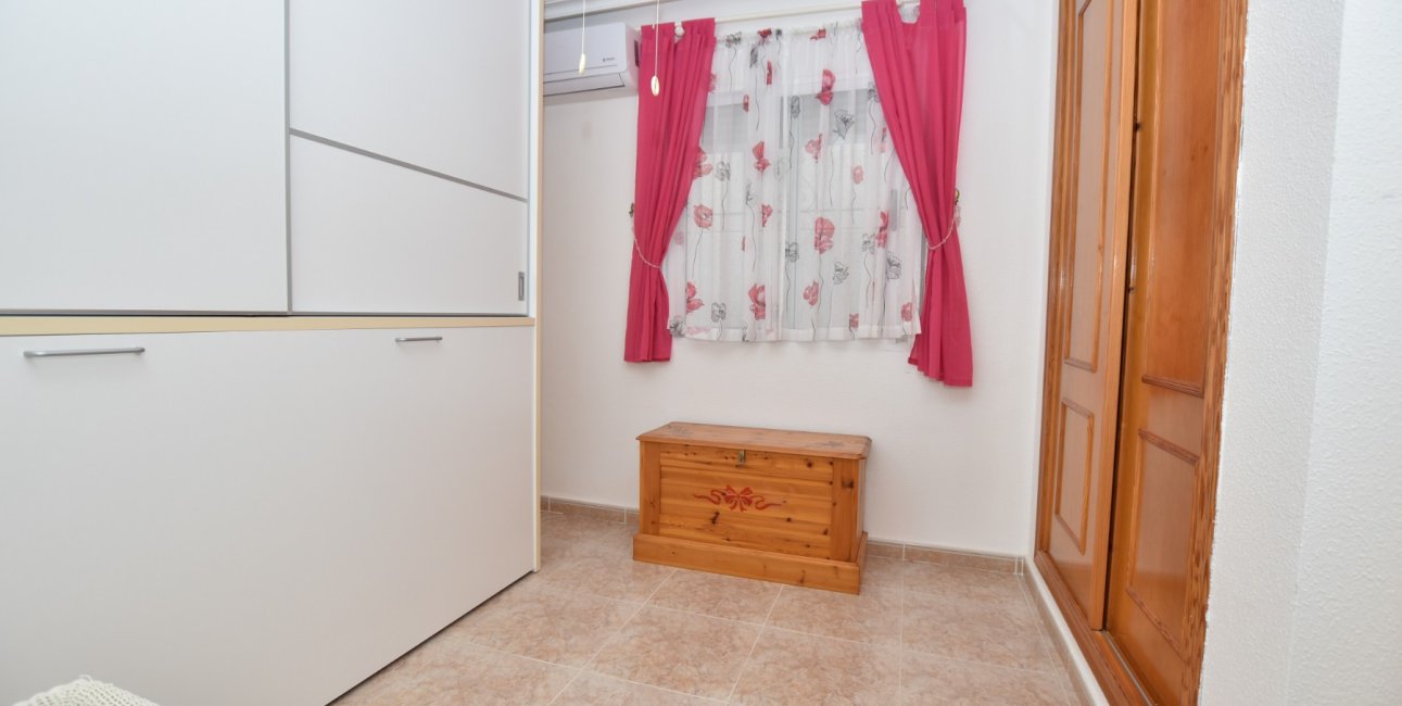 Resale - Villa -
Algorfa - Montemar