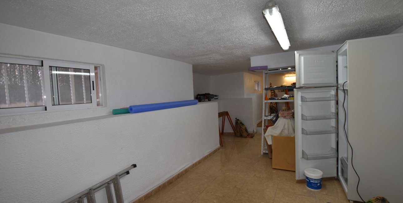 Resale - Villa -
Algorfa - Montemar