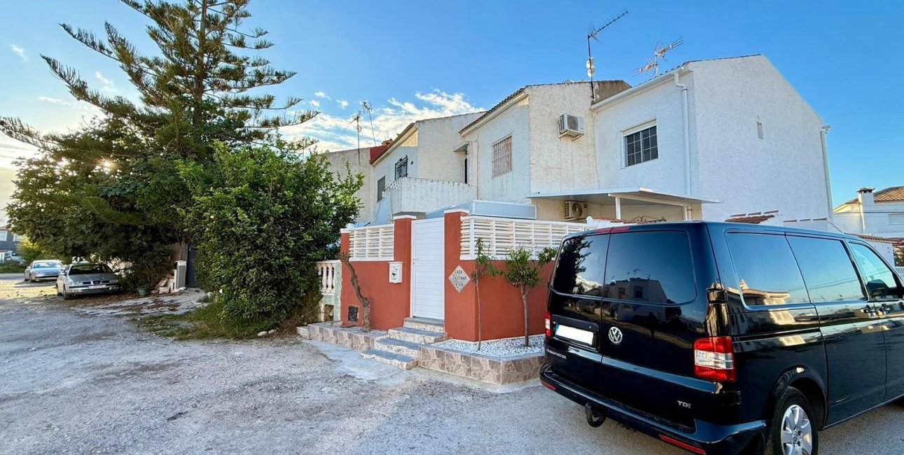 Rynek wtórny - Bungalowy -
Torrevieja - Torretas - La Siesta - El Limonar