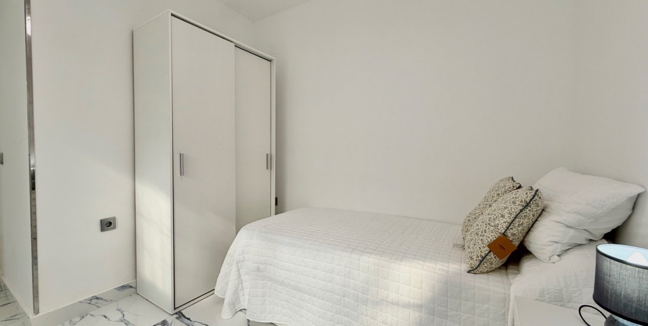 Rynek wtórny - Dom Szeregowy -
Torrevieja - El Chaparral