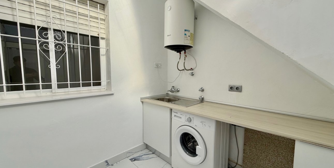 Rynek wtórny - Dom Szeregowy -
Torrevieja - El Chaparral