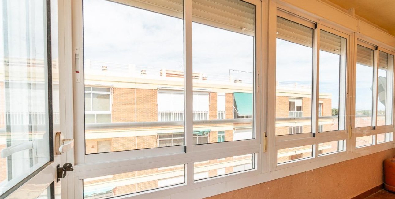 Resale - Penthouse -
Torrevieja - Playa de los Naufragos