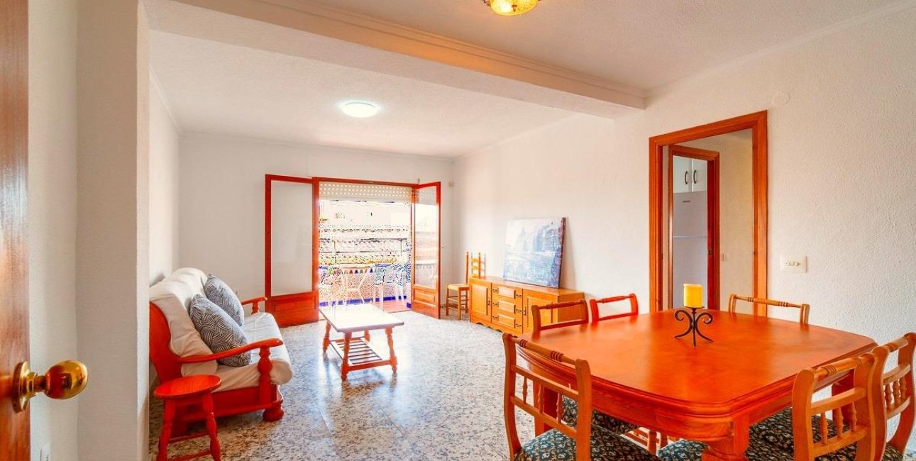 Resale - Penthouse -
Torrevieja - Playa de los Naufragos