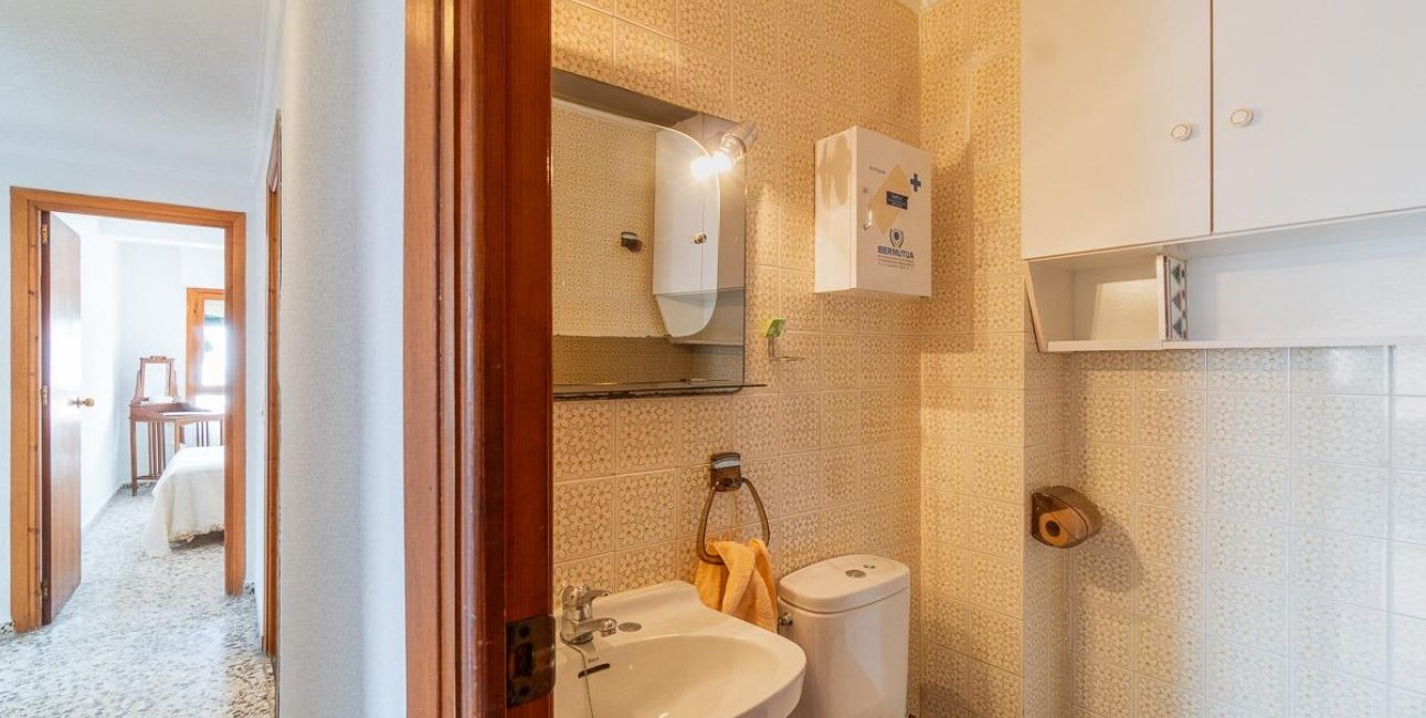 Resale - Penthouse -
Torrevieja - Playa de los Naufragos