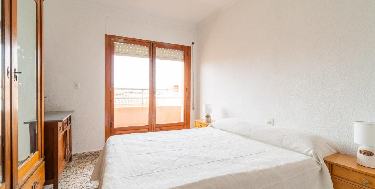 Resale - Penthouse -
Torrevieja - Playa de los Naufragos