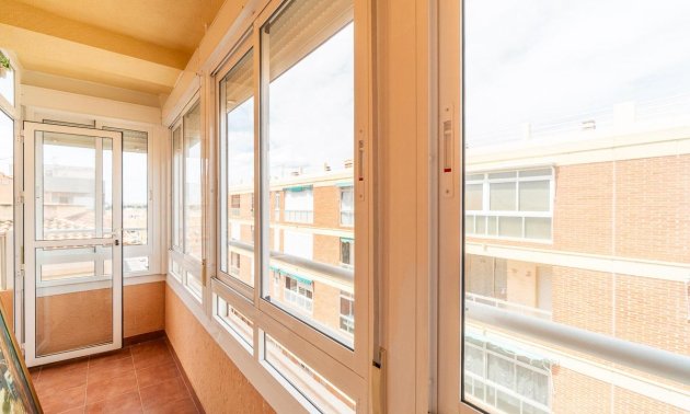 Resale - Penthouse -
Torrevieja - Playa de los Naufragos