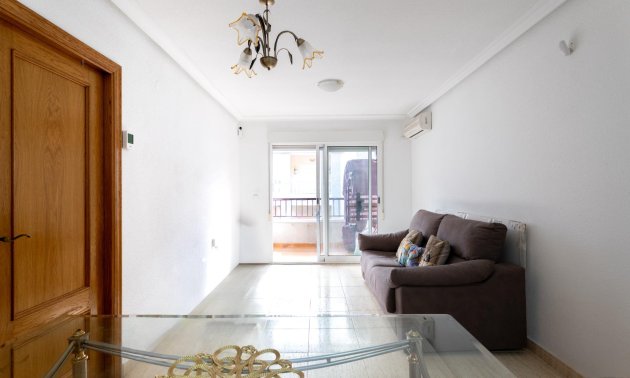 Reventa - Apartamento / piso -
Torrevieja - Parque de las Naciones