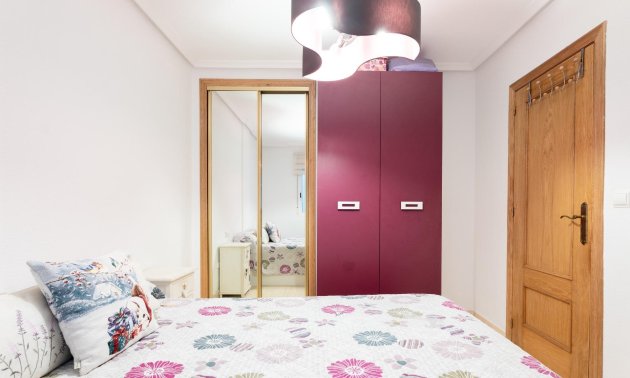 Reventa - Apartamento / piso -
Torrevieja - Parque de las Naciones