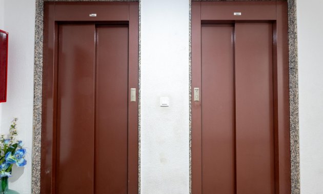 Reventa - Apartamento / piso -
Torrevieja - Parque de las Naciones