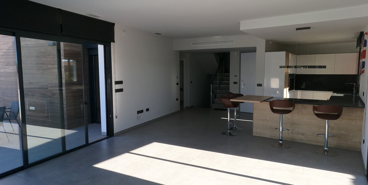 Resale - Villa -
Algorfa - La Finca Golf Resort