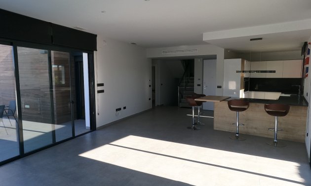 Resale - Villa -
Algorfa - La Finca Golf Resort