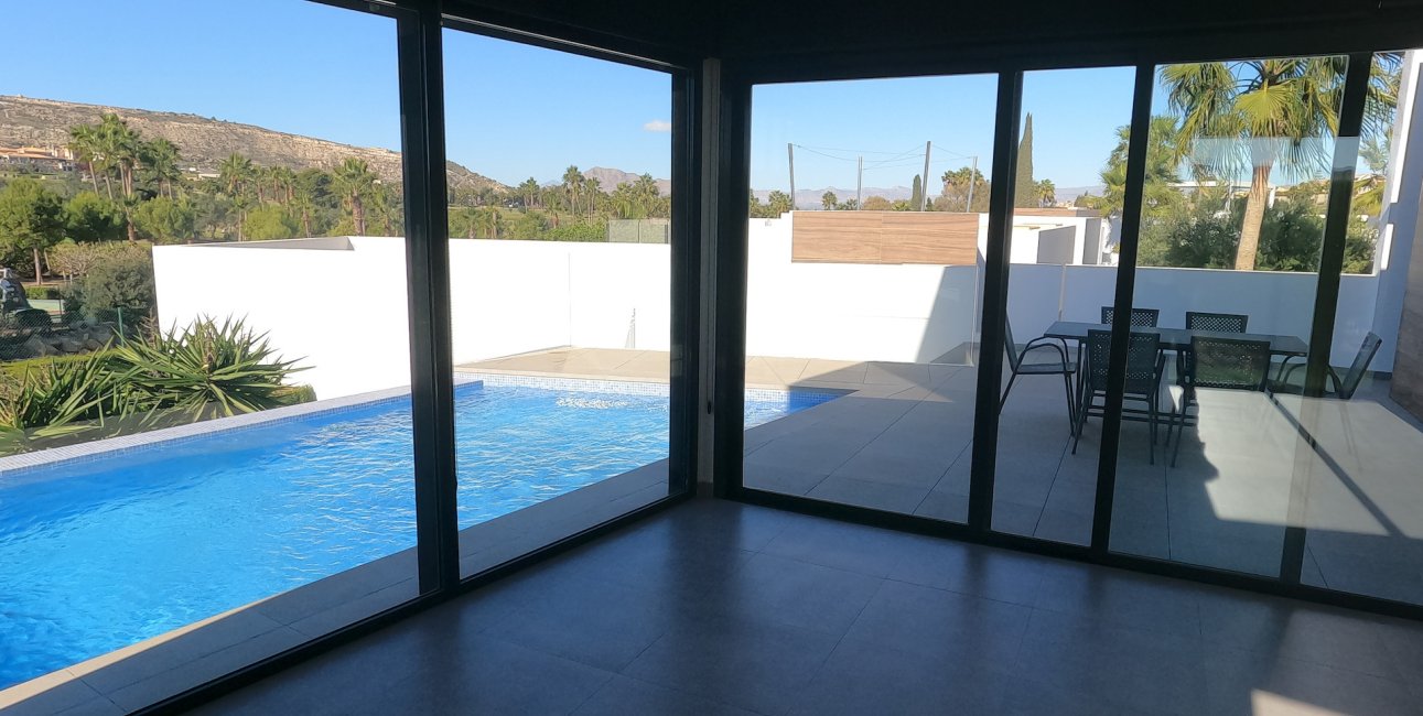 Resale - Villa -
Algorfa - La Finca Golf Resort