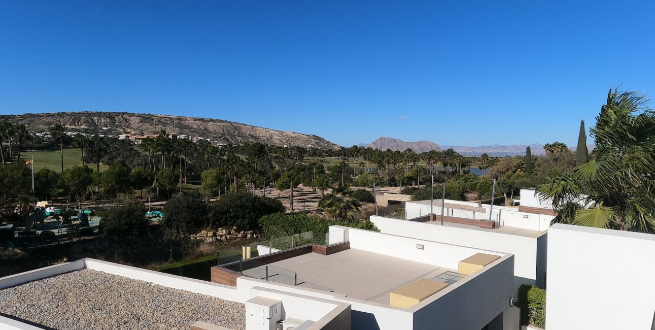 Resale - Villa -
Algorfa - La Finca Golf Resort