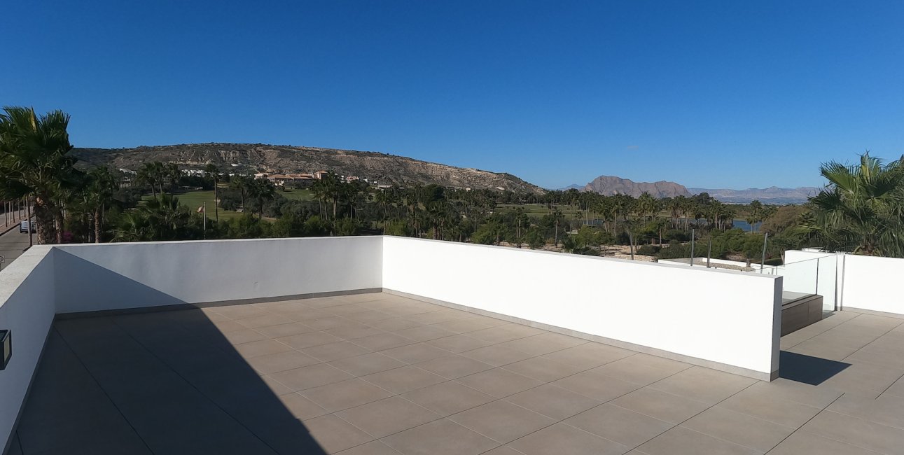 Resale - Villa -
Algorfa - La Finca Golf Resort