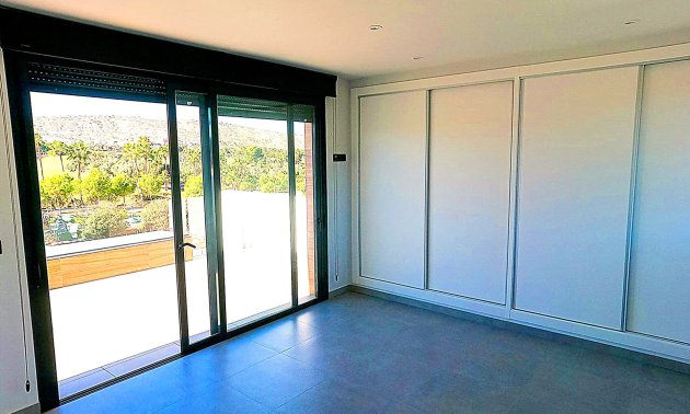 Resale - Villa -
Algorfa - La Finca Golf Resort